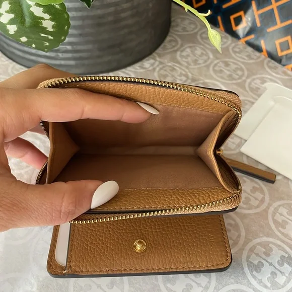 New, Britten bi fold tory burch wallet - Picture 11 of 13